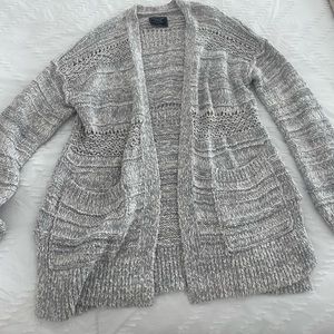 Knitted cardigan grey